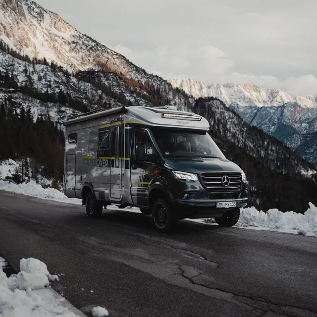 Hymer ML-T 570 CrossOver family motorhome